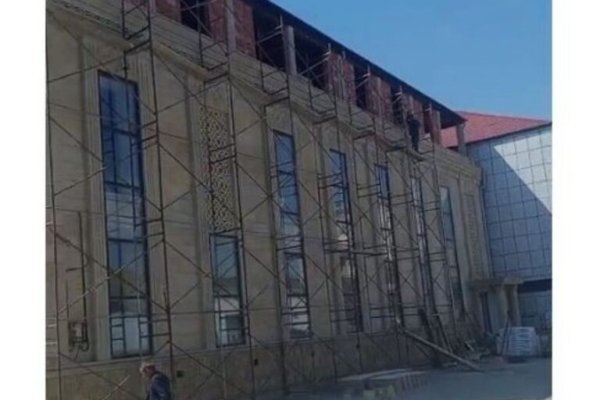 Qaradağda başdı-başın saxlasındı - Belə tikililərlə kim və hansı sənədlə icazə verir? - FOTOFAKT