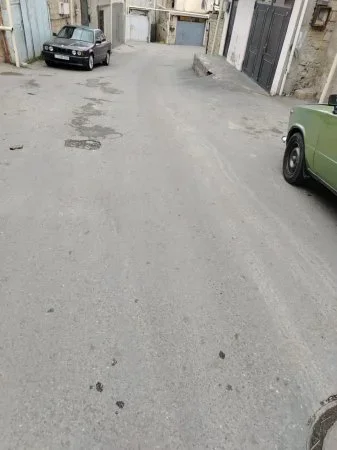 İcra başçısı şəhidin məhəlləsini yarımçıq asfaltladı – Fotolar