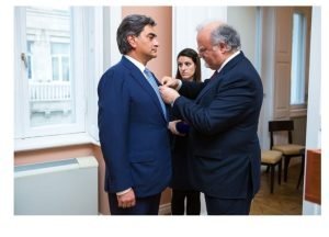 Unibank rəhbərinin gizli dosyesi: Fransada “bəxti bağlanmış” villa” səhmlər və qumarbaz oğul…