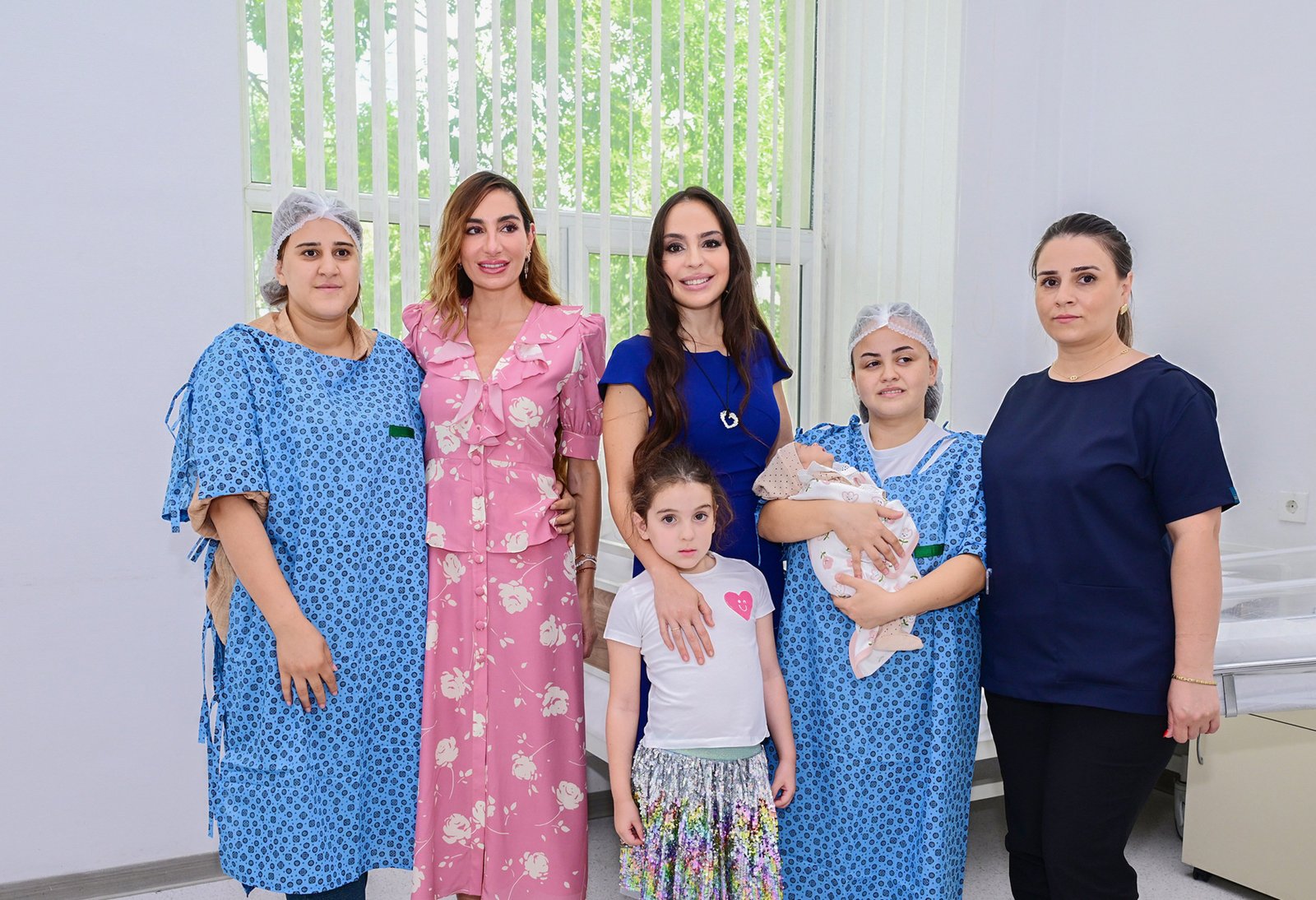 Mehriban Əliyeva Elmi-Tədqiqat Pediatriya İnstitutunu ziyarət etdi - FOTO